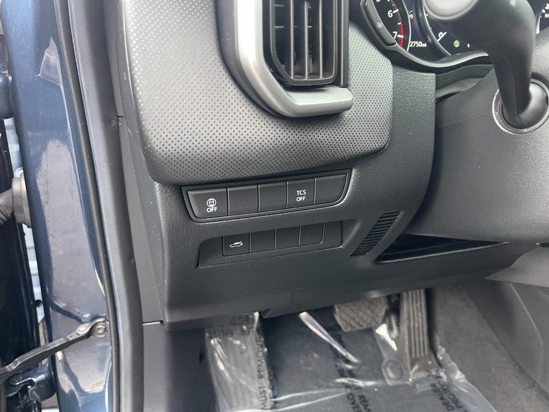 Mazda CX-50 Vehicle Image 22