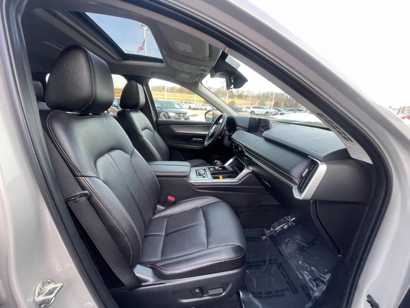 Mazda CX-90 Vehicle Image 11