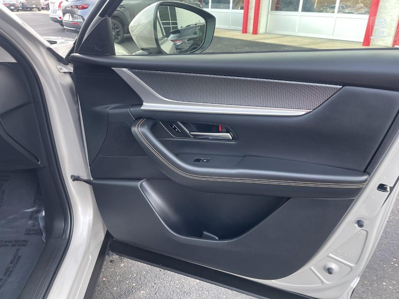 Mazda CX-90 Vehicle Image 13