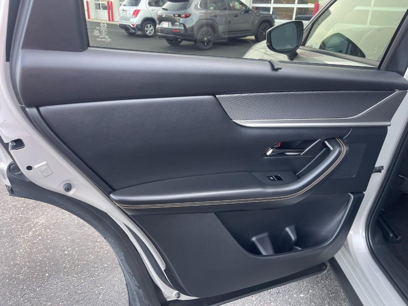 Mazda CX-90 Vehicle Image 22