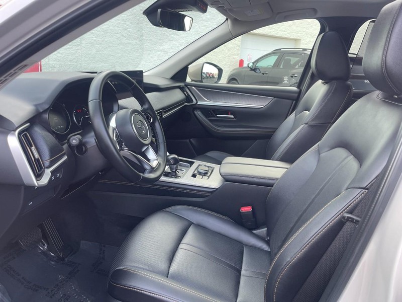 Mazda CX-90 Vehicle Image 23