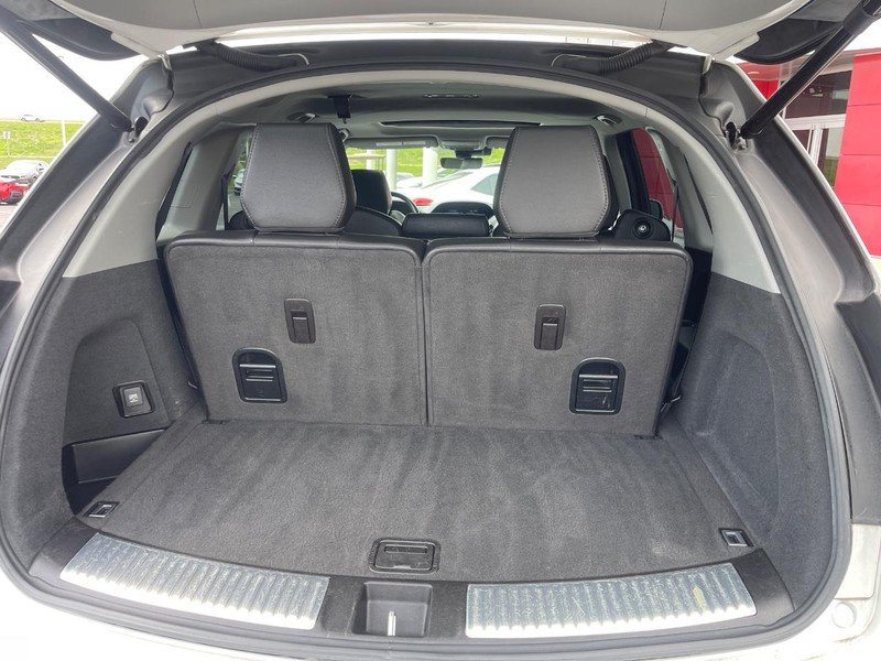 Acura MDX Vehicle Image 17