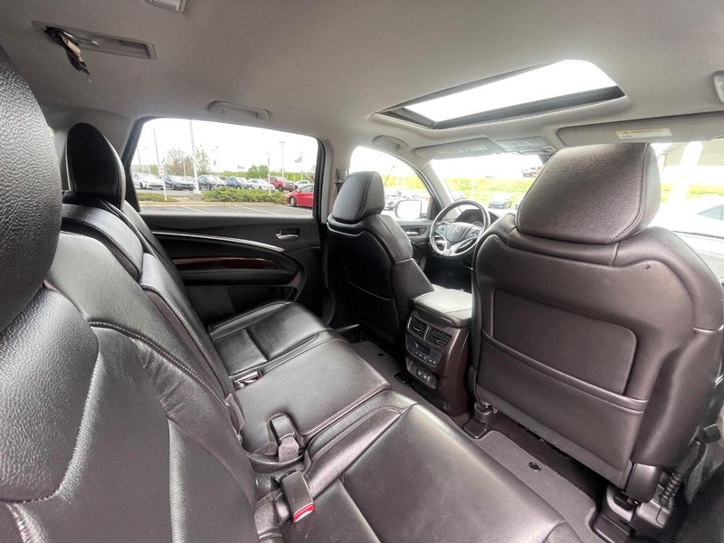 Acura MDX Vehicle Image 19