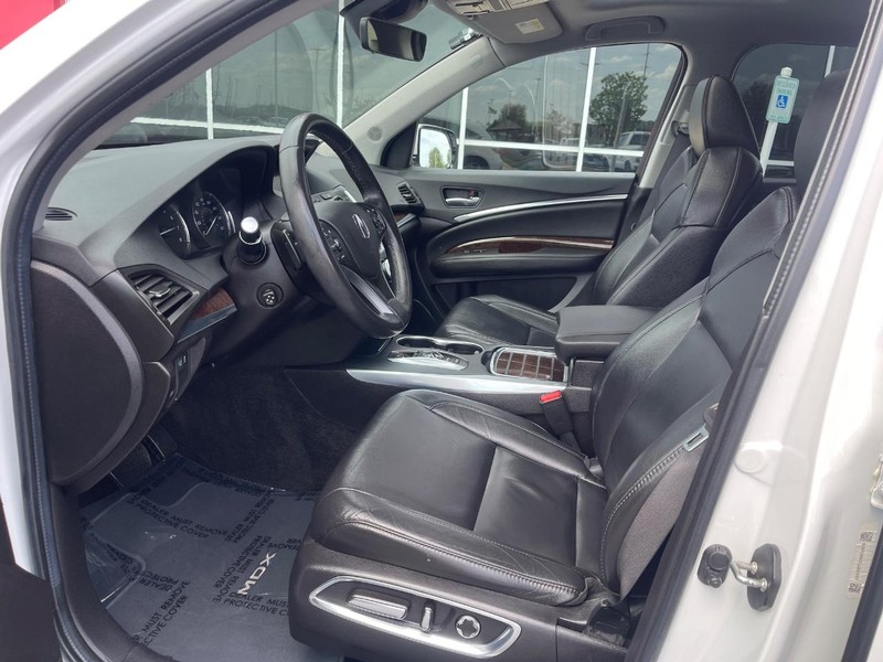 Acura MDX Vehicle Image 25