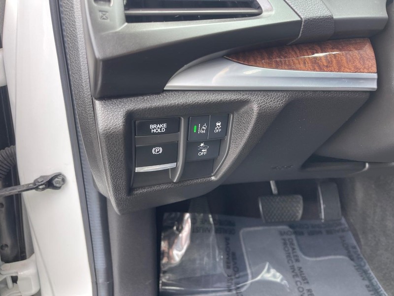 Acura MDX Vehicle Image 27
