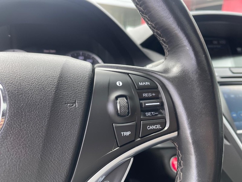 Acura MDX Vehicle Image 29
