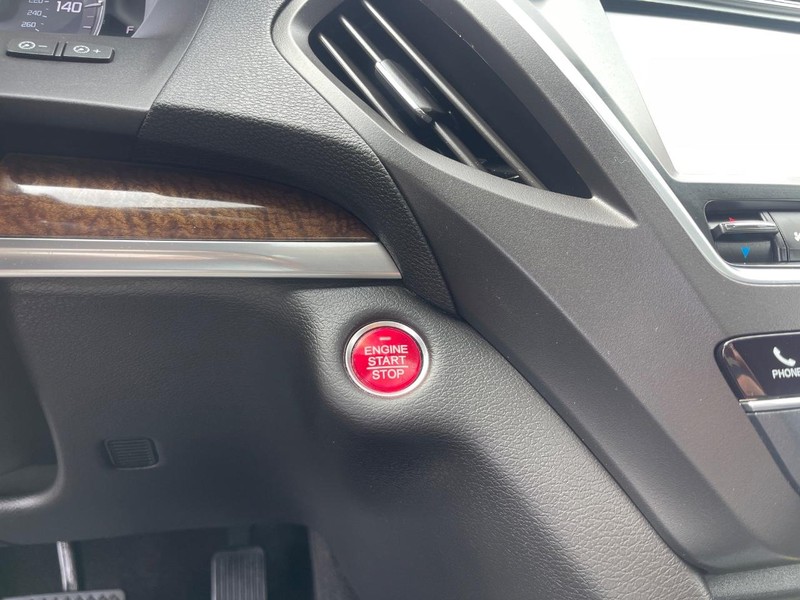 Acura MDX Vehicle Image 36