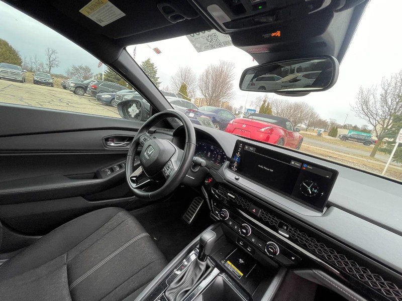 Honda Accord Hybrid Vehicle Image 06