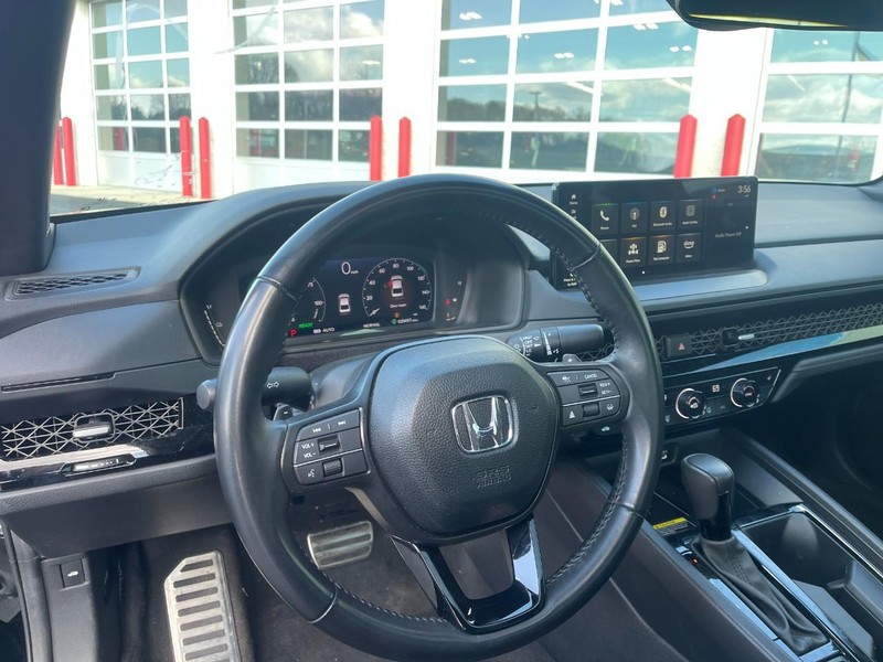Honda Accord Hybrid Vehicle Image 10