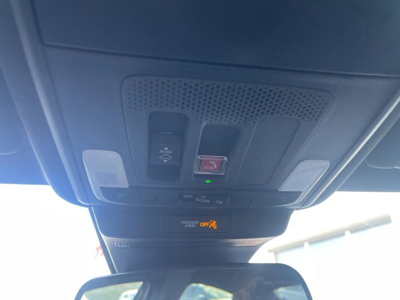 Honda Accord Hybrid Vehicle Image 18