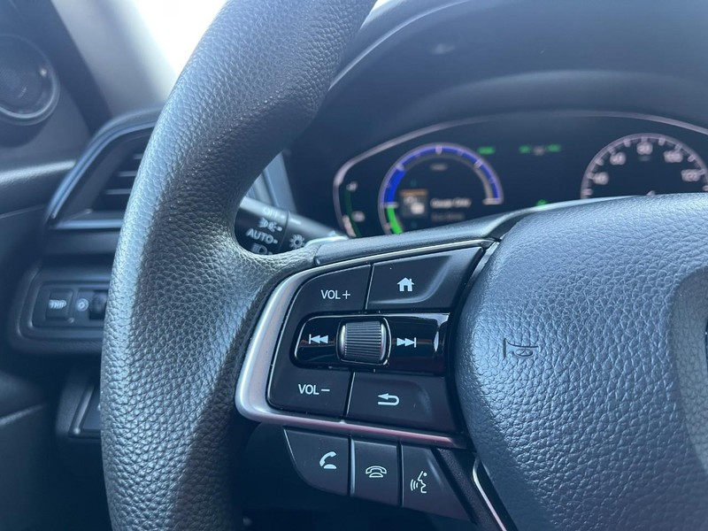 Honda Insight Vehicle Image 22