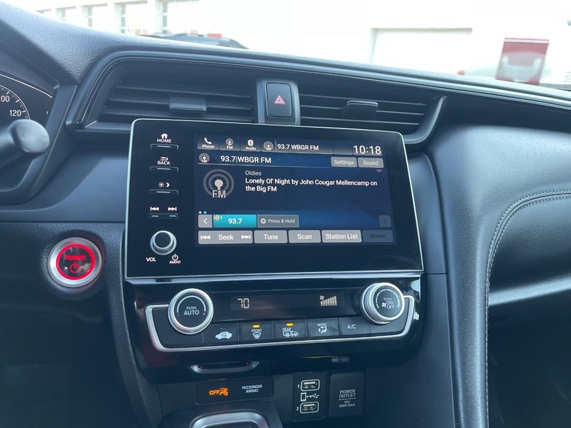 Honda Insight Vehicle Image 29