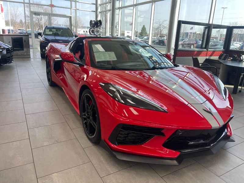 Chevrolet Corvette Vehicle Image 02