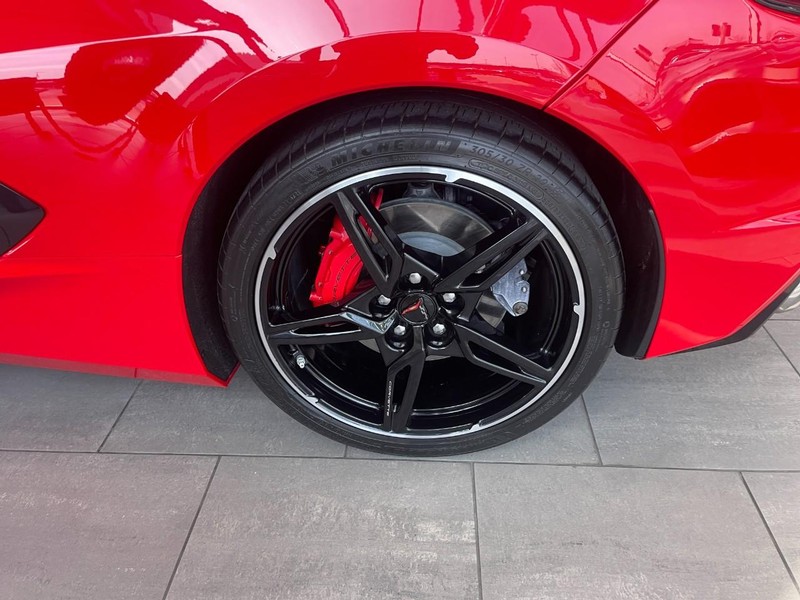 Chevrolet Corvette Vehicle Image 08