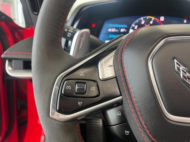 Chevrolet Corvette Vehicle Image 28