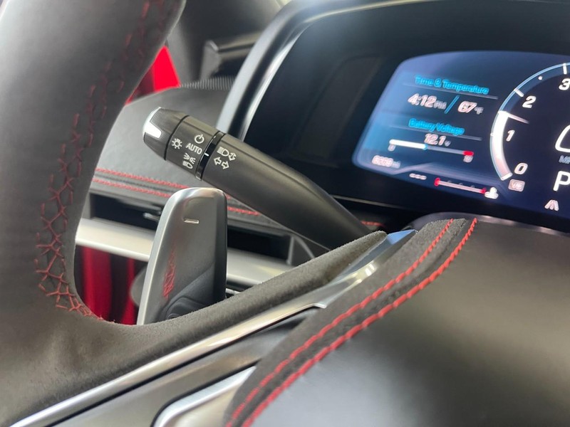 Chevrolet Corvette Vehicle Image 30