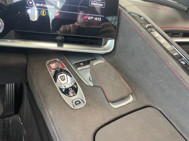 Chevrolet Corvette Vehicle Image 34