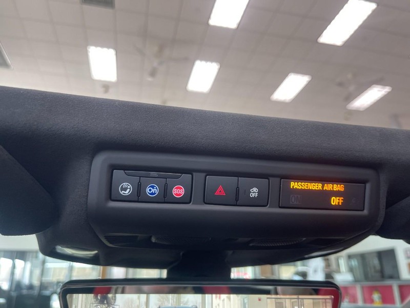 Chevrolet Corvette Vehicle Image 38