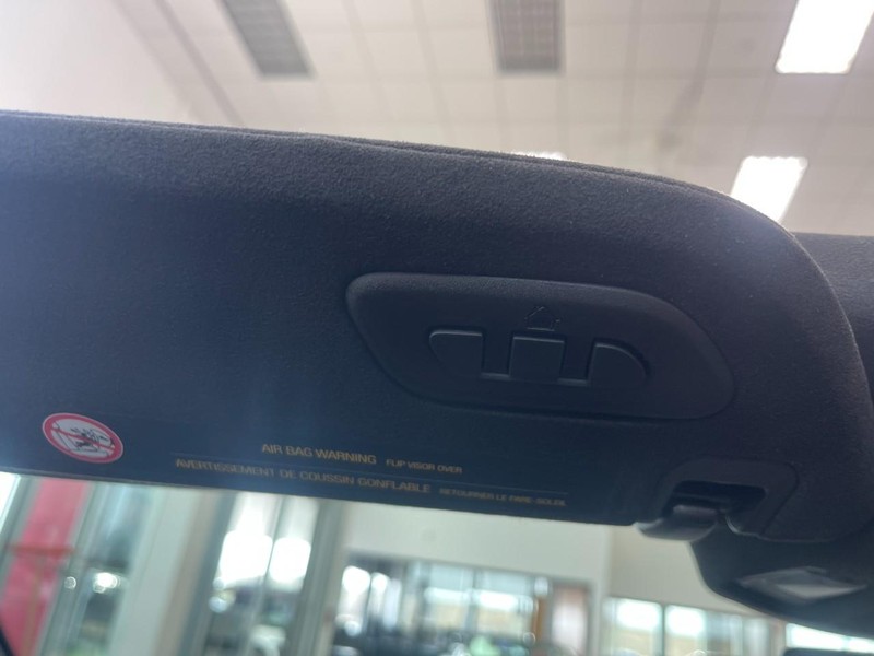 Chevrolet Corvette Vehicle Image 39