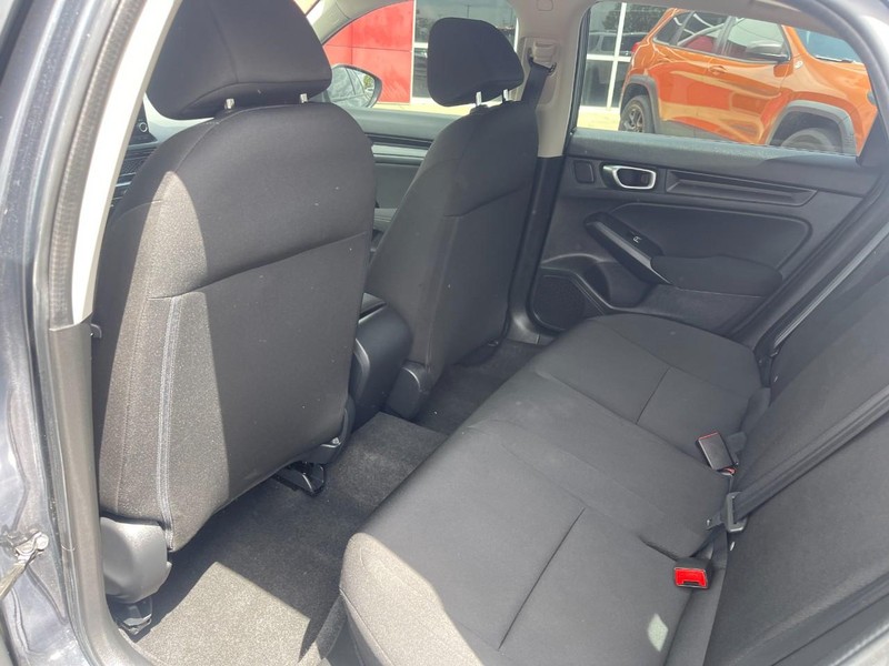 Honda Civic Sedan Vehicle Image 11