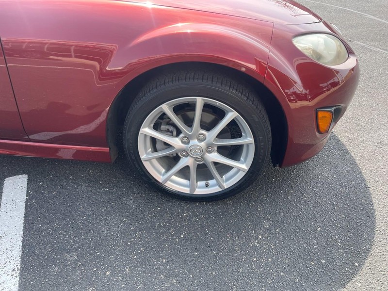 Mazda MX-5 Miata Vehicle Image 07