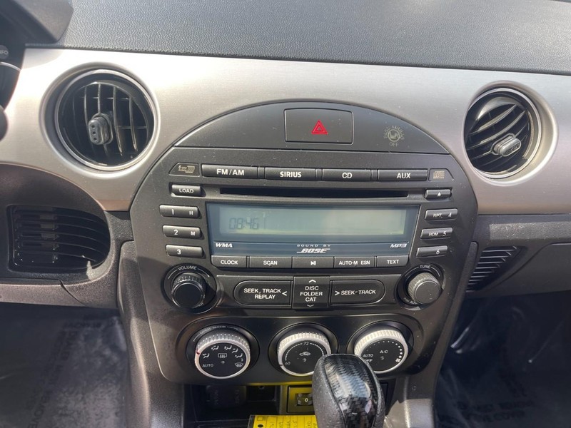 Mazda MX-5 Miata Vehicle Image 19