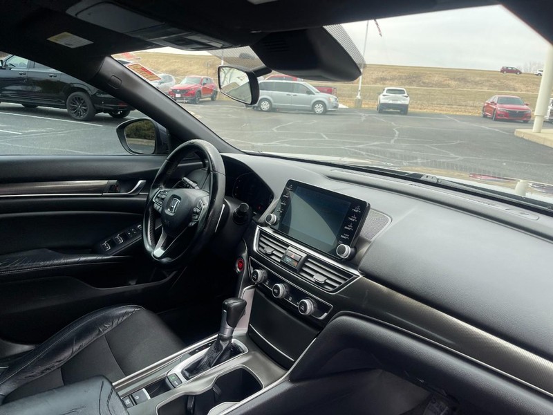 Honda Accord Sedan Vehicle Image 05