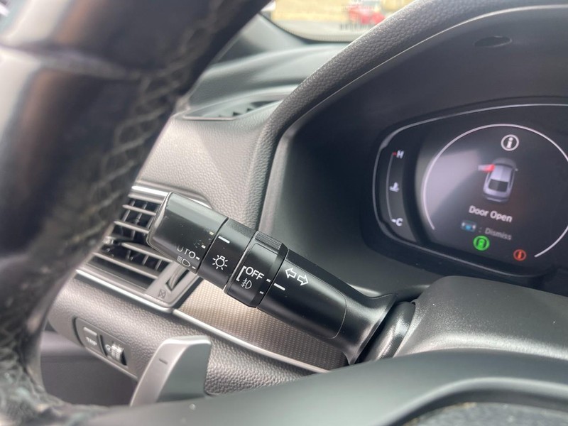 Honda Accord Sedan Vehicle Image 18