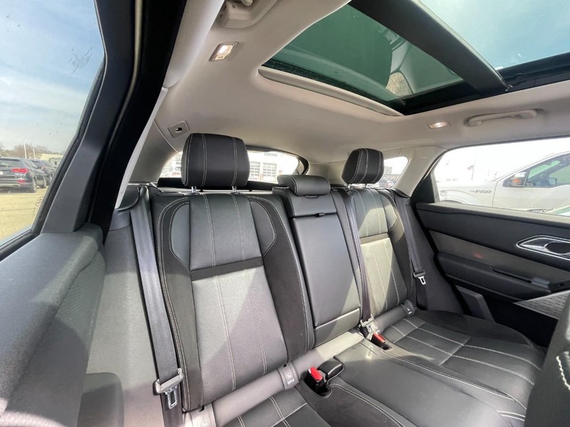 Land Rover Range Rover Velar Vehicle Image 05