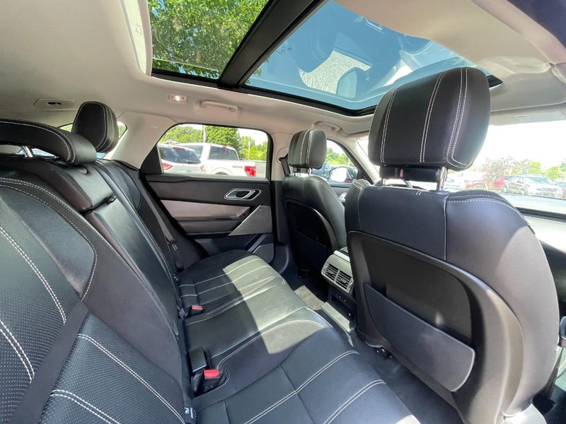 Land Rover Range Rover Velar Vehicle Image 11