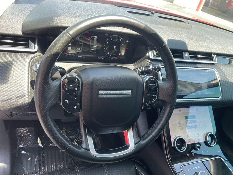 Land Rover Range Rover Velar Vehicle Image 20