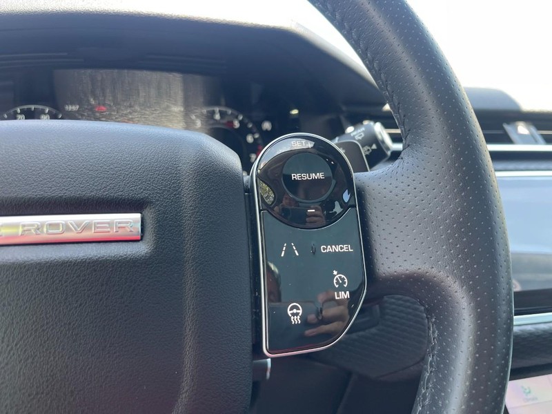Land Rover Range Rover Velar Vehicle Image 22