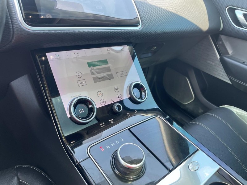 Land Rover Range Rover Velar Vehicle Image 24