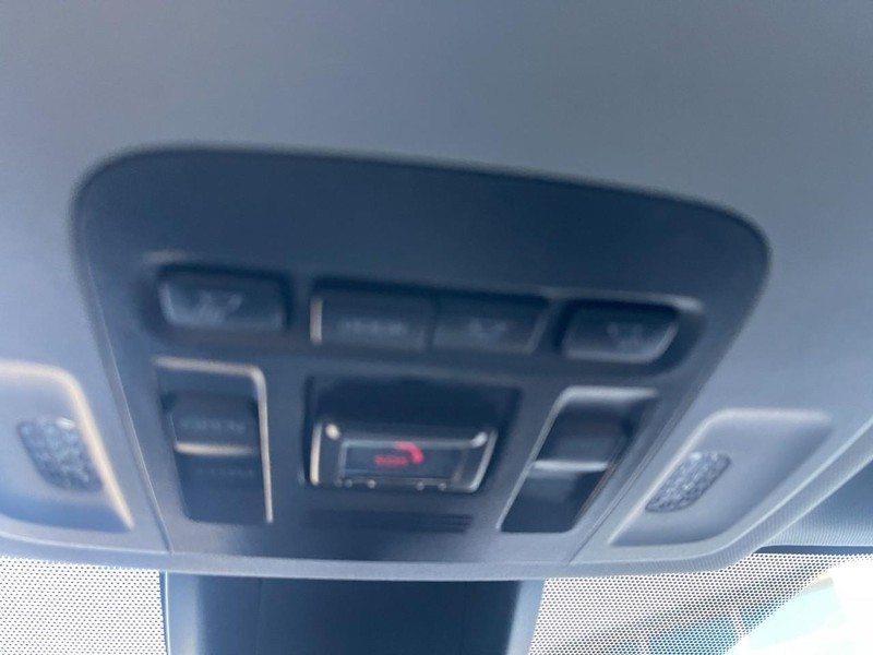 Toyota Camry Vehicle Image 28