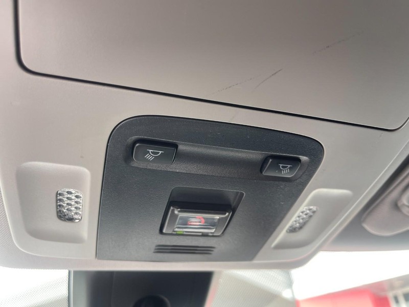 Toyota Camry Vehicle Image 24