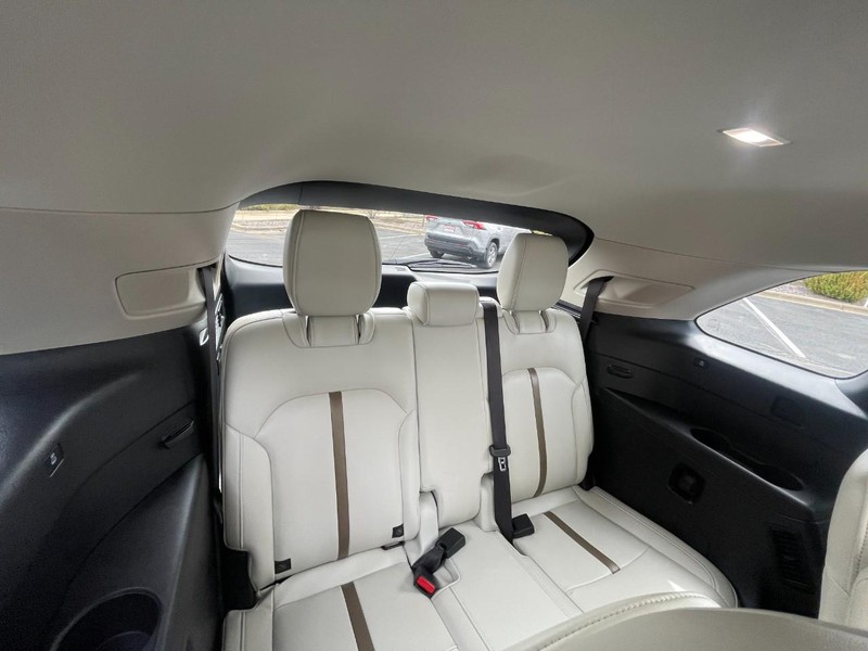 Mazda CX-90 Vehicle Image 16