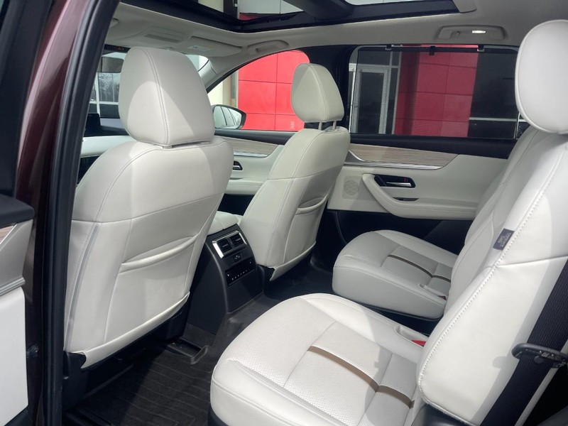 Mazda CX-90 Vehicle Image 22