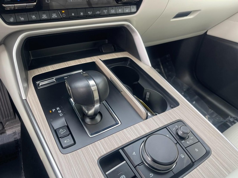 Mazda CX-90 Vehicle Image 35