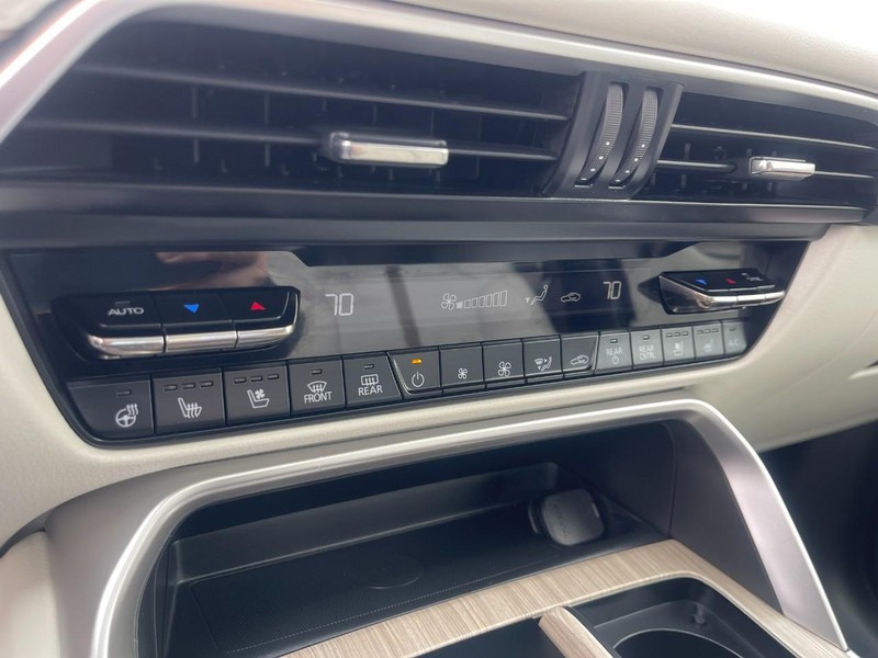 Mazda CX-90 Vehicle Image 40