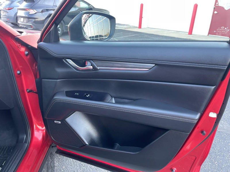 Mazda CX-5 Vehicle Image 12