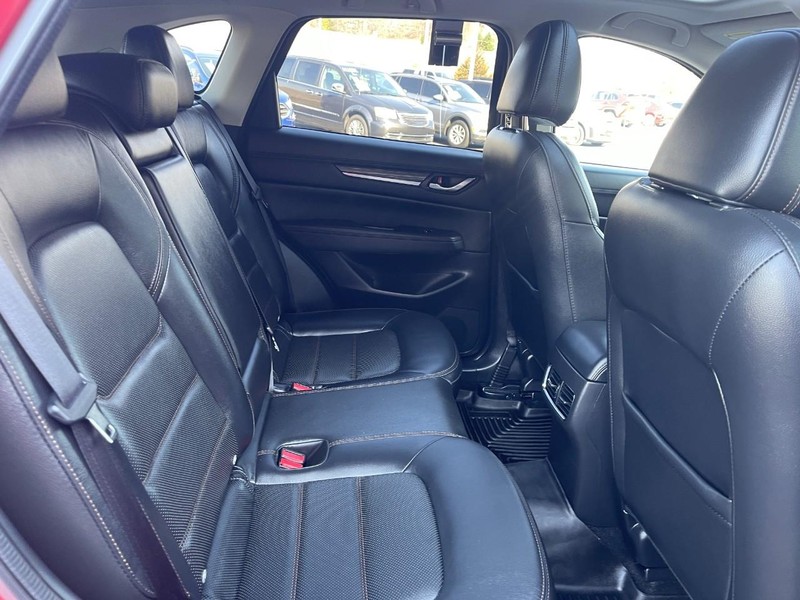 Mazda CX-5 Vehicle Image 14