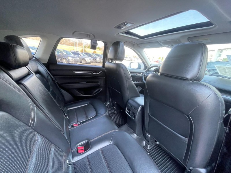 Mazda CX-5 Vehicle Image 15