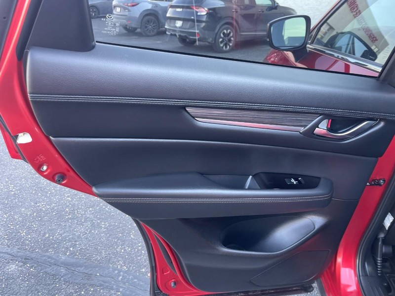 Mazda CX-5 Vehicle Image 20