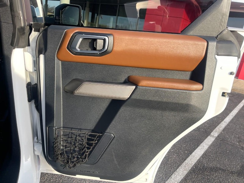 Ford Bronco Vehicle Image 15