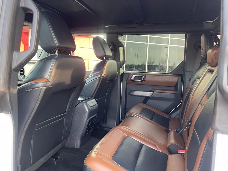 Ford Bronco Vehicle Image 17