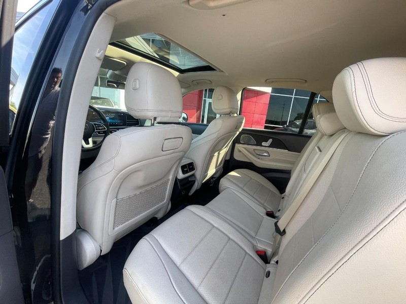 Mercedes-Benz GLE Vehicle Image 20