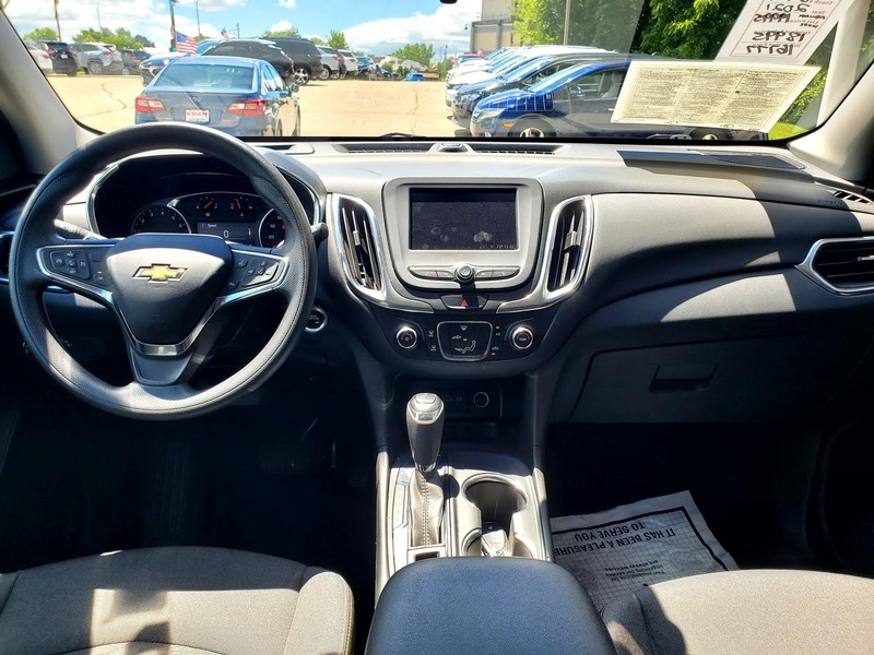 Chevrolet Equinox Vehicle Image 08