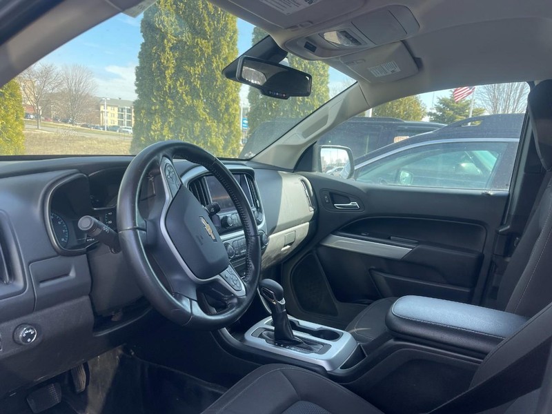 Chevrolet Colorado Vehicle Image 04