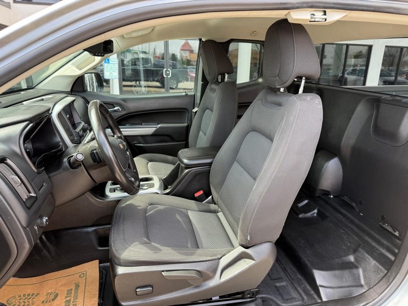 Chevrolet Colorado Vehicle Image 06