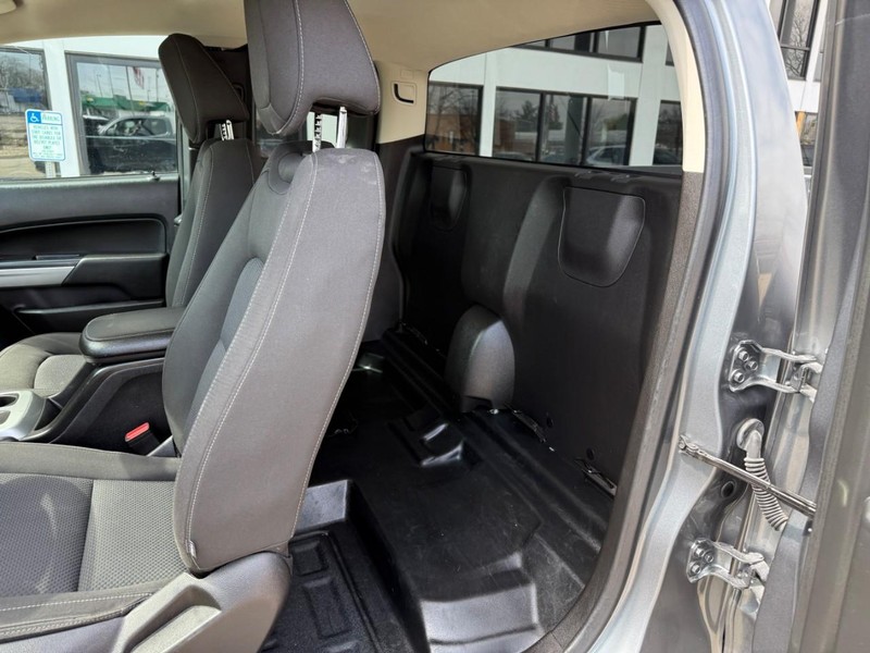 Chevrolet Colorado Vehicle Image 08